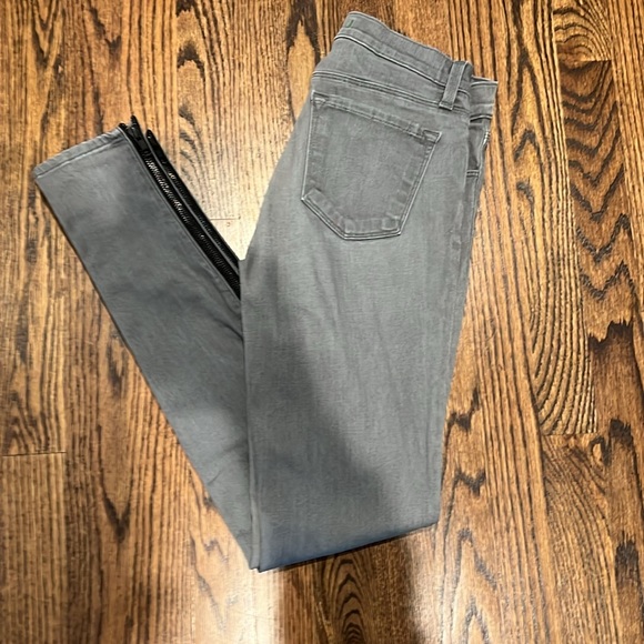 J Brand grey jean - Picture 3 of 4